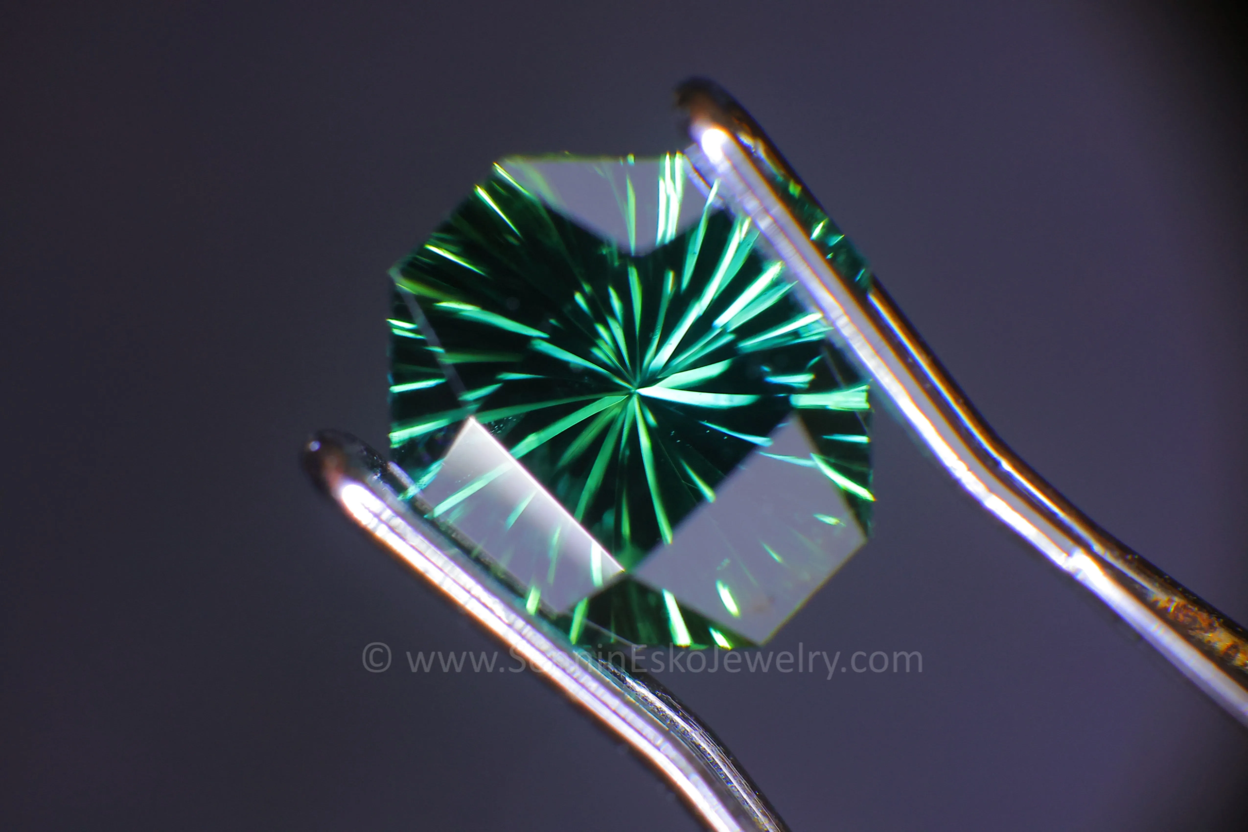 0.94 Carat Deep Blue/Green Sapphire - Eye Clean - Galaxy Cut