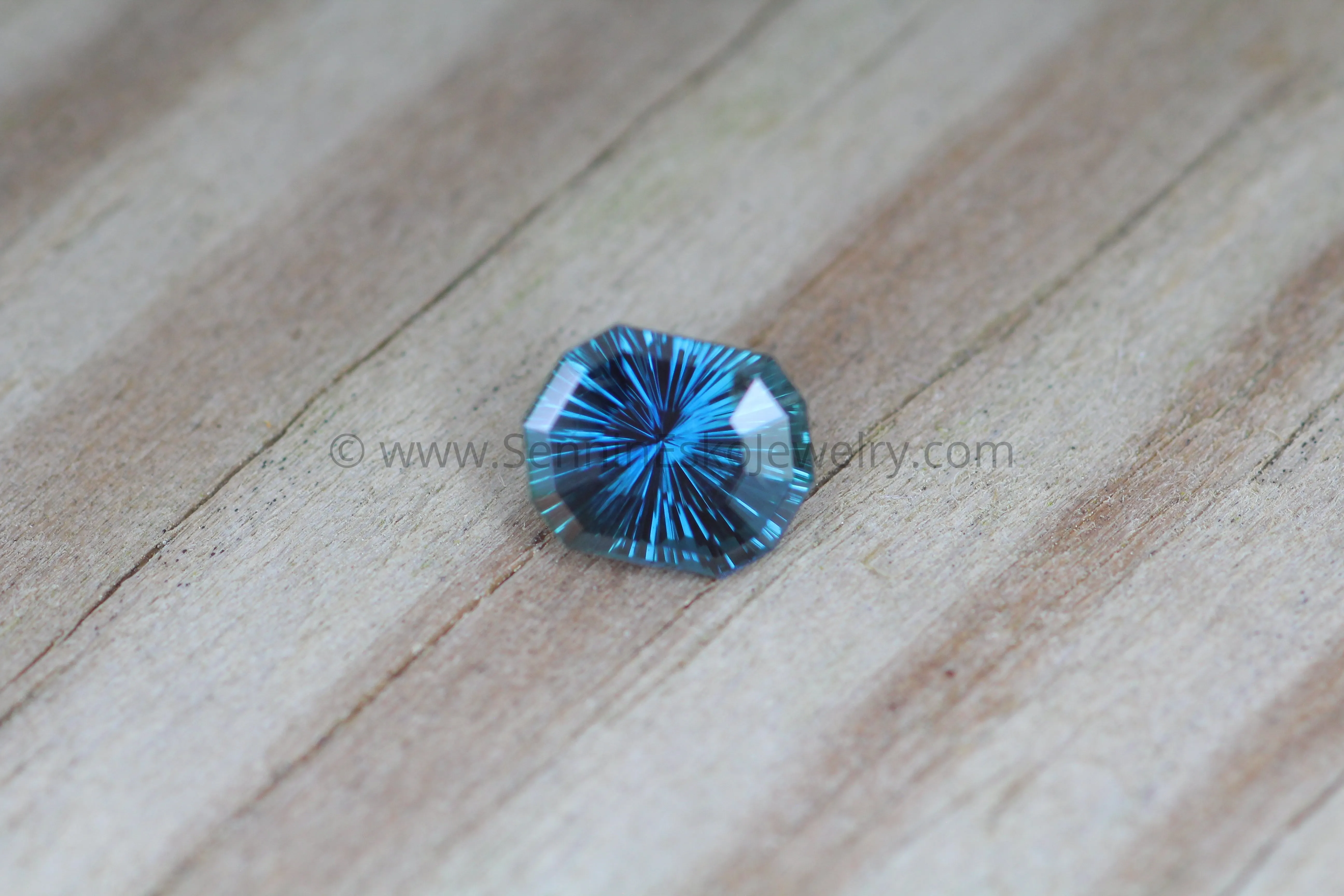 Blue-Green Sapphire 1.1ct, Fantasy Cut - 5.2x6.8mm Cushion