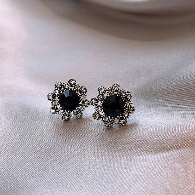 E1520 - Flower crystal rhinestone sapphire earrings