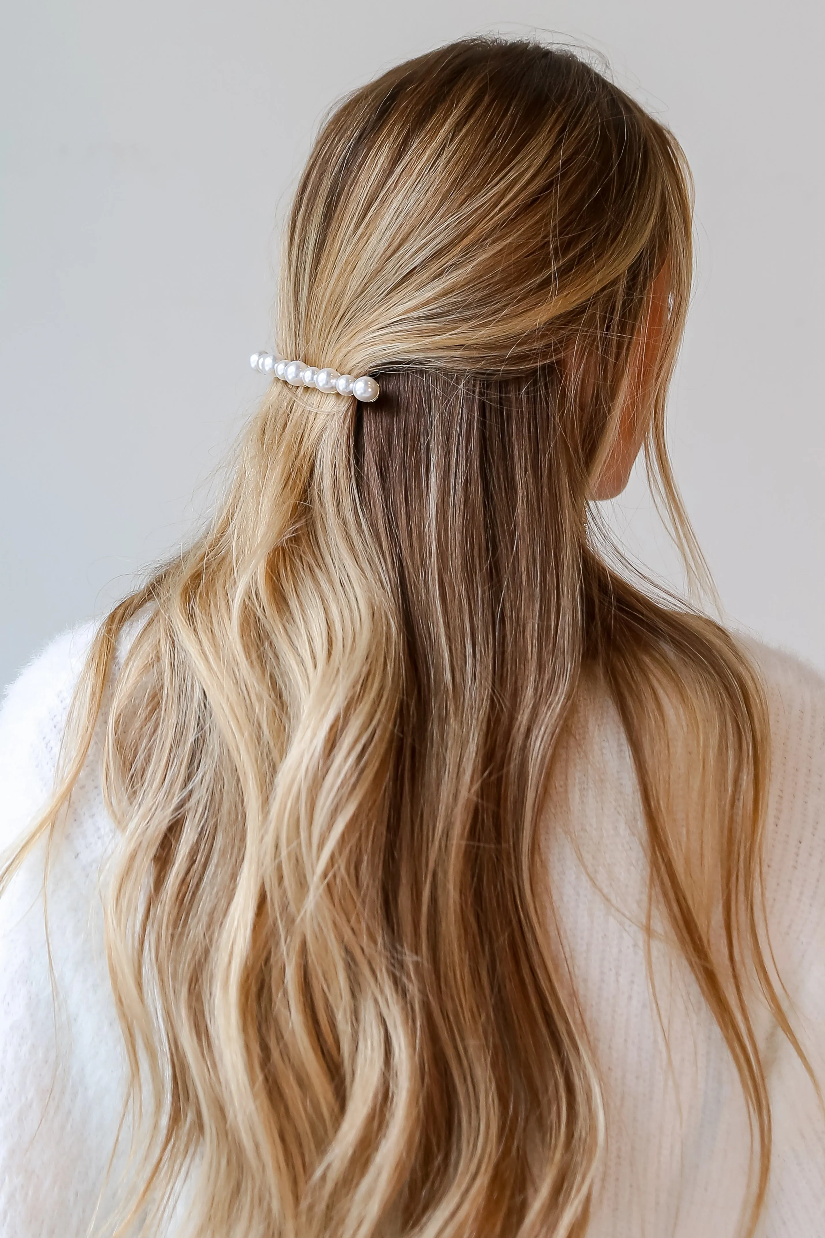 FINAL SALE - Ava Pearl Hair Clip