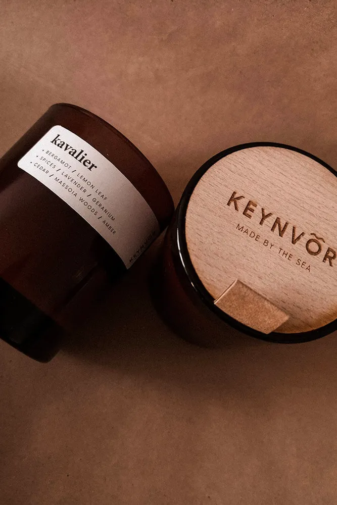 Keynvor Kavalier Candle (Cologne   Wood)