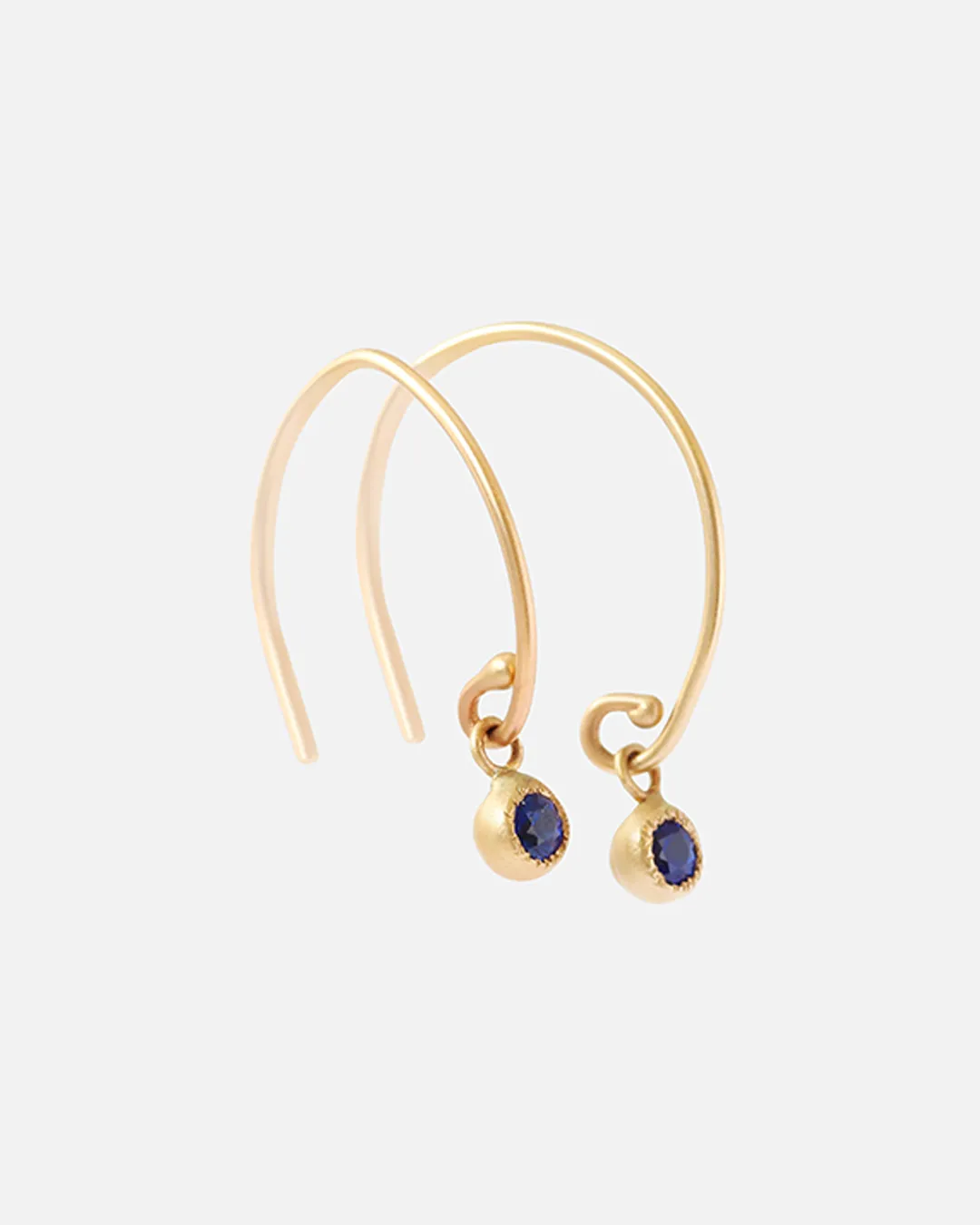 Melee Ball Loop / Sapphire Earrings